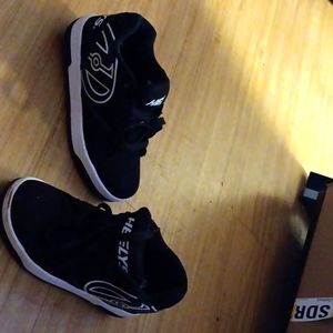 Heelys boys shoes